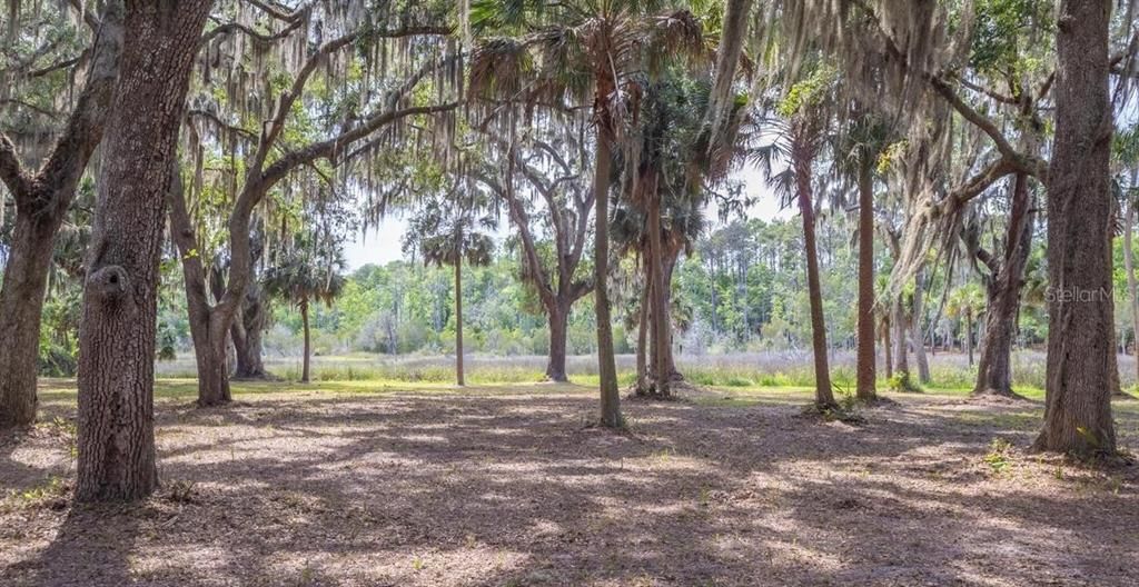 На продажу: $750,000 (12.70 acres)