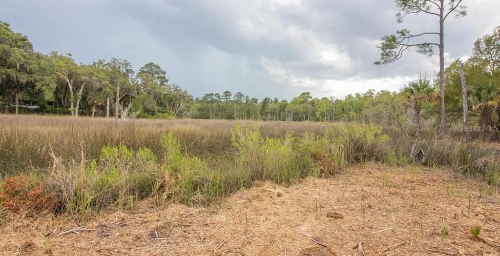 На продажу: $750,000 (12.70 acres)