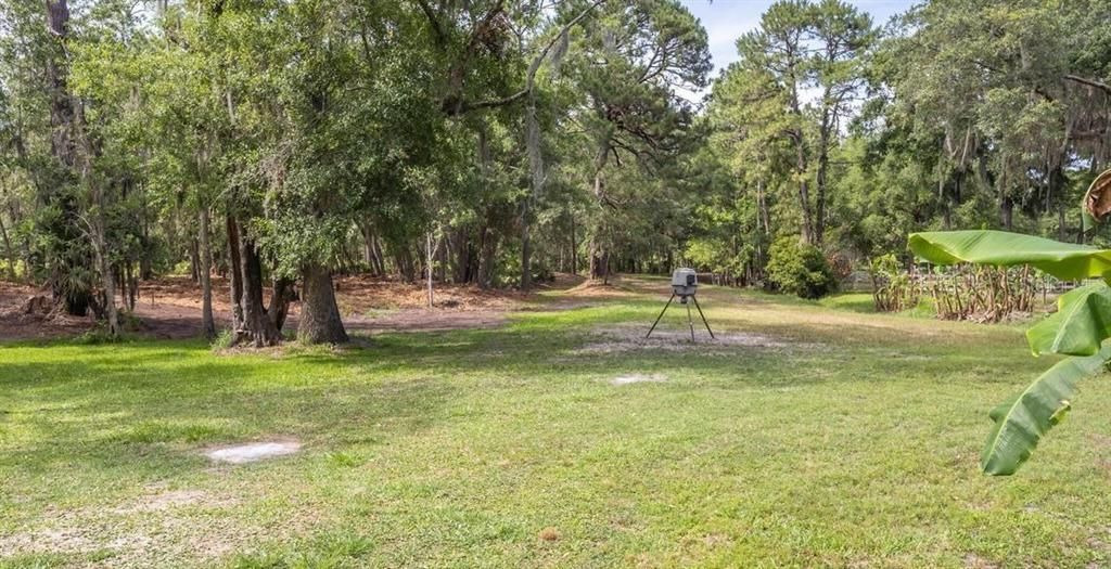 На продажу: $750,000 (12.70 acres)