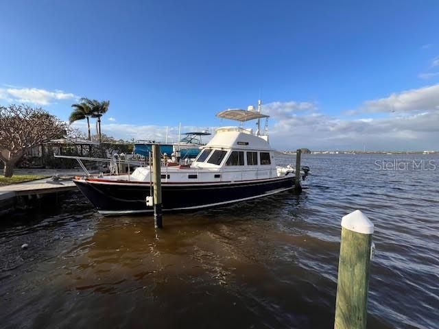 For Sale: $699,000 (0.14 acres)