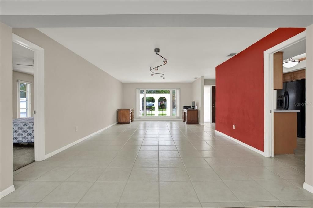 For Sale: $639,000 (3 beds, 2 baths, 1846 Square Feet)