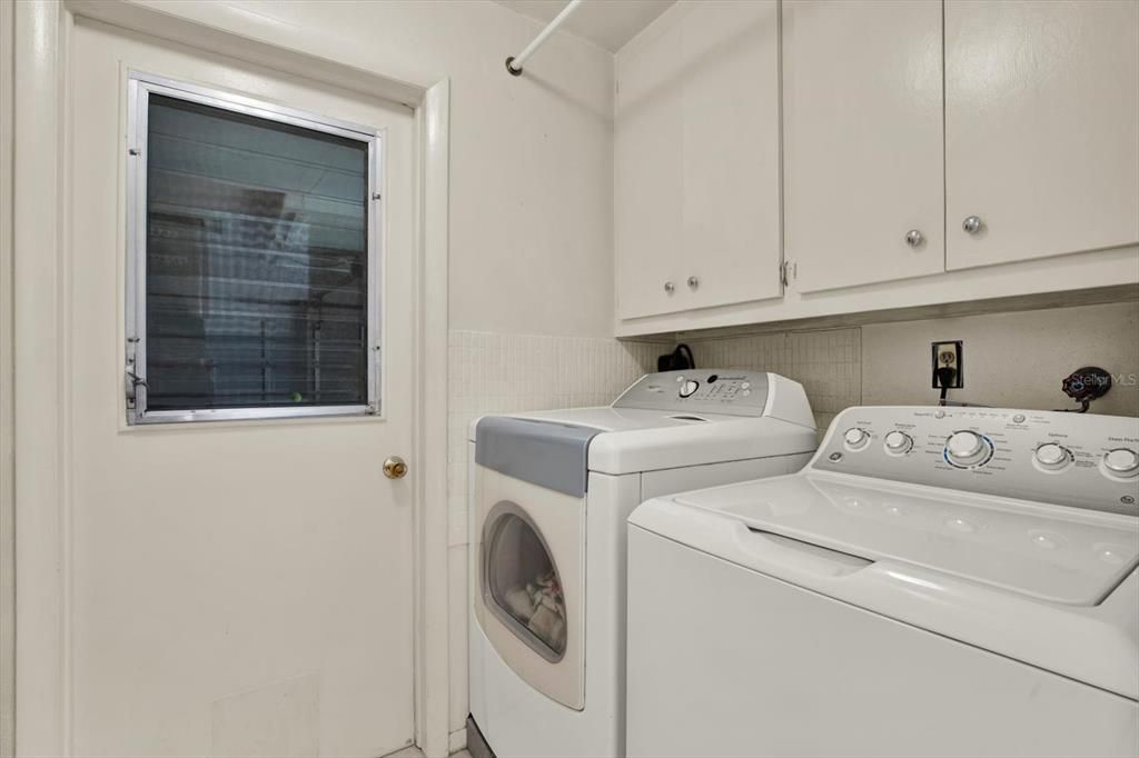 For Sale: $639,000 (3 beds, 2 baths, 1846 Square Feet)