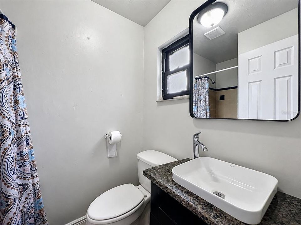 For Sale: $249,900 (3 beds, 2 baths, 1179 Square Feet)