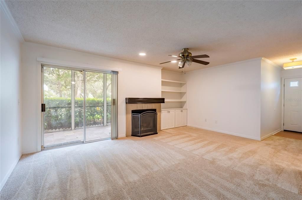 For Sale: $259,000 (2 beds, 1 baths, 1130 Square Feet)