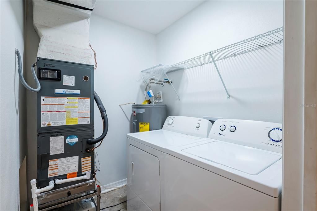 For Sale: $259,000 (2 beds, 1 baths, 1130 Square Feet)