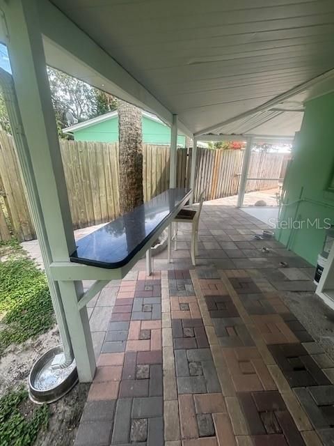 For Sale: $267,000 (2 beds, 2 baths, 1136 Square Feet)