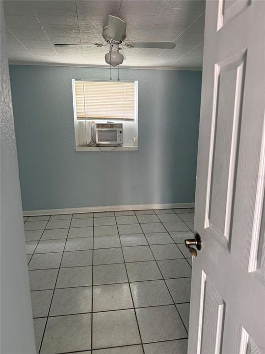 For Sale: $267,000 (2 beds, 2 baths, 1136 Square Feet)