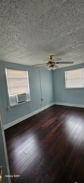 For Sale: $267,000 (2 beds, 2 baths, 1136 Square Feet)