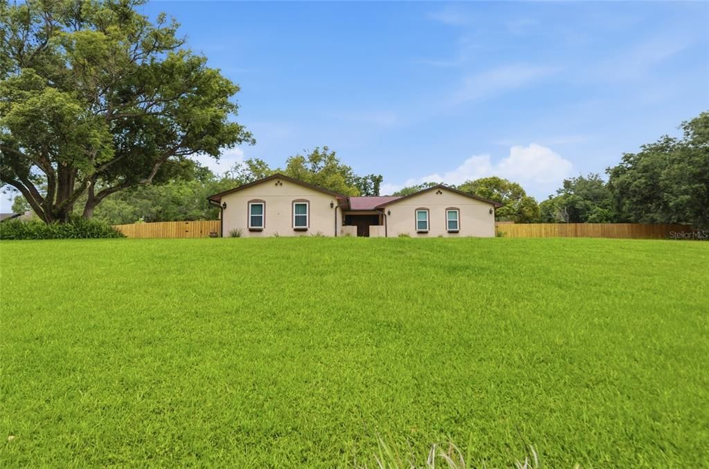 For Sale: $549,900 (4 beds, 2 baths, 2073 Square Feet)