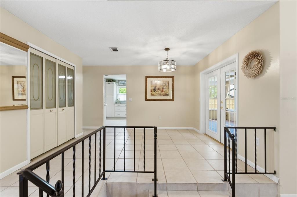 For Sale: $549,900 (4 beds, 2 baths, 2073 Square Feet)