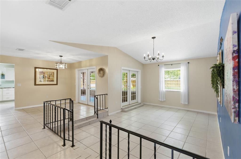 For Sale: $549,900 (4 beds, 2 baths, 2073 Square Feet)