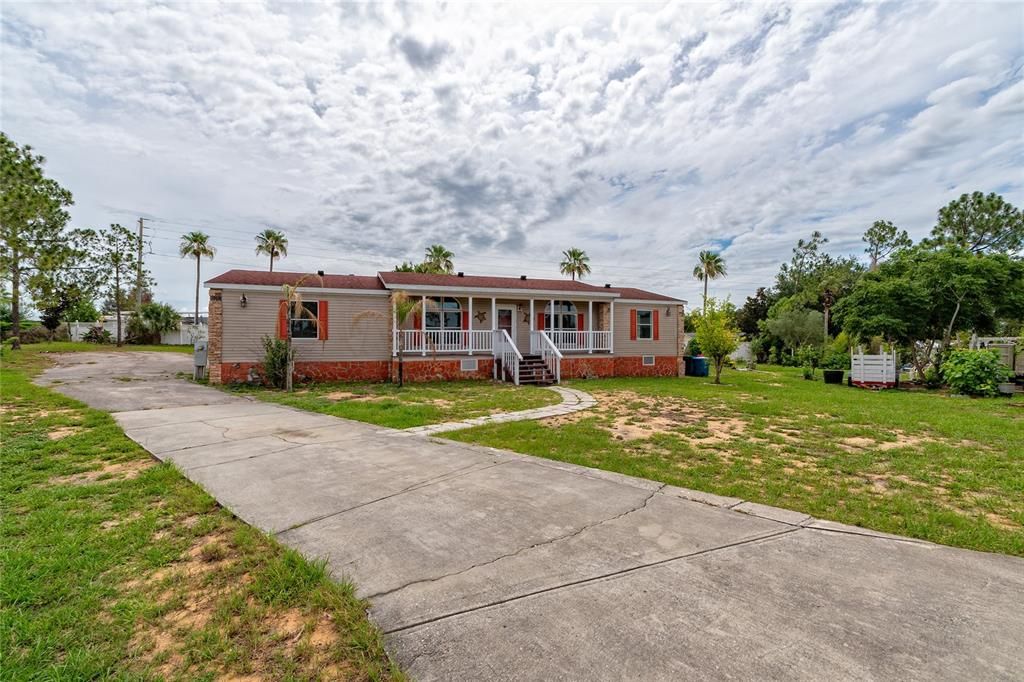 For Sale: $249,000 (3 beds, 2 baths, 1728 Square Feet)