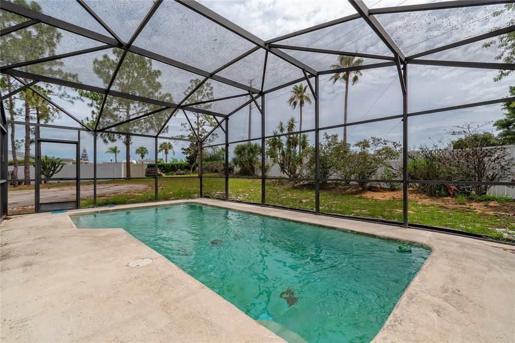 For Sale: $249,000 (3 beds, 2 baths, 1728 Square Feet)