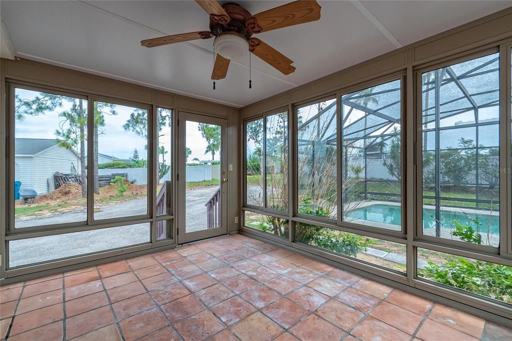 For Sale: $249,000 (3 beds, 2 baths, 1728 Square Feet)