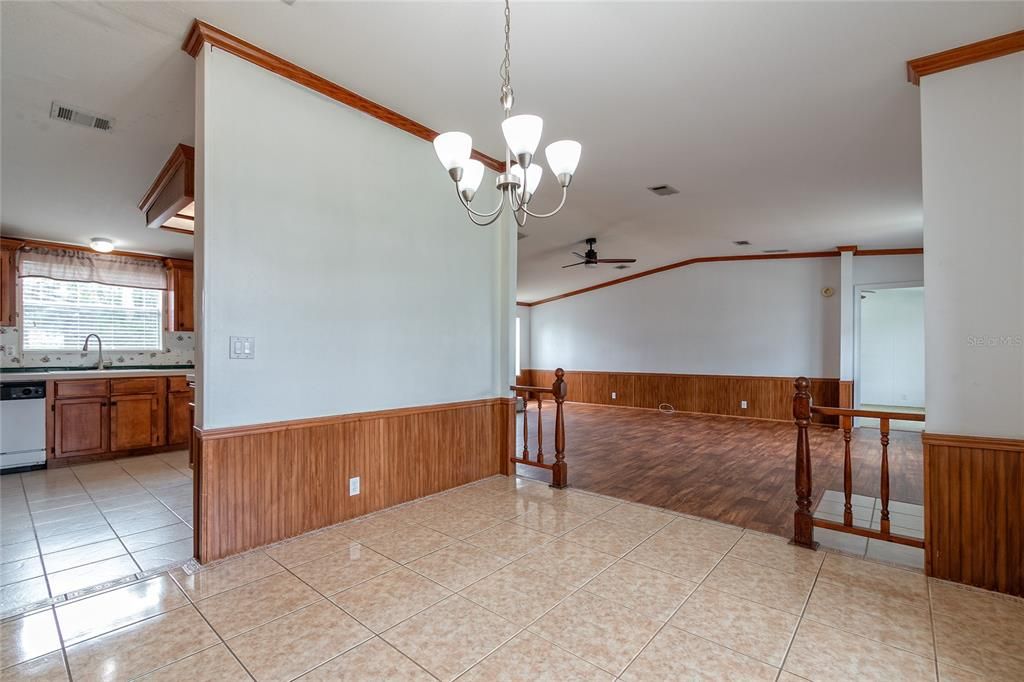 For Sale: $249,000 (3 beds, 2 baths, 1728 Square Feet)