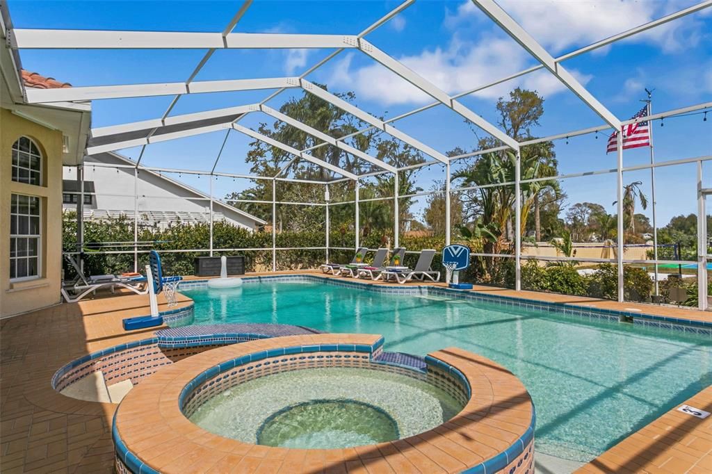 For Sale: $2,295,000 (5 beds, 4 baths, 4337 Square Feet)