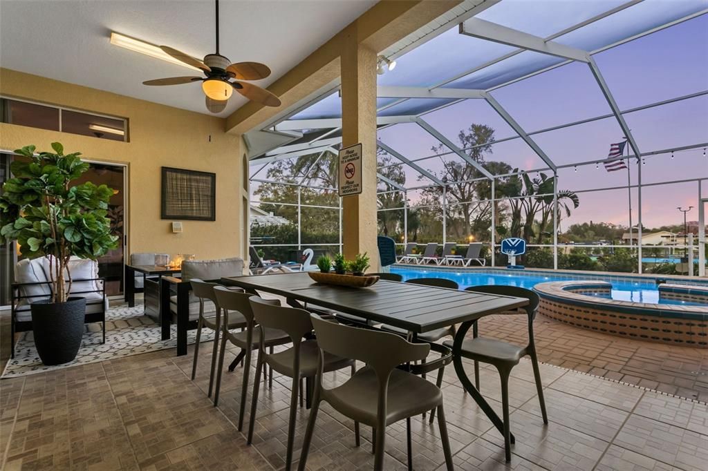 For Sale: $2,295,000 (5 beds, 4 baths, 4337 Square Feet)