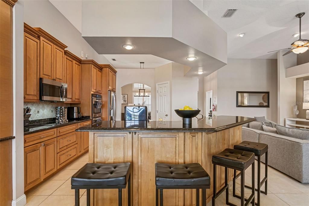 For Sale: $2,295,000 (5 beds, 4 baths, 4337 Square Feet)