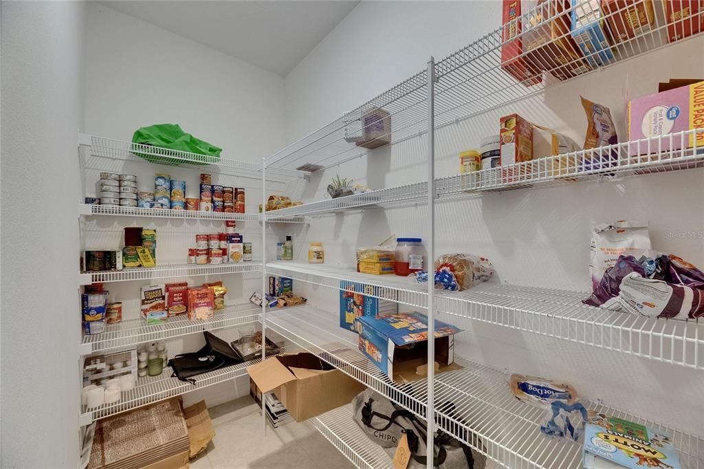 En Venta: $425,000 (4 camas, 2 baños, 2278 Pies cuadrados)