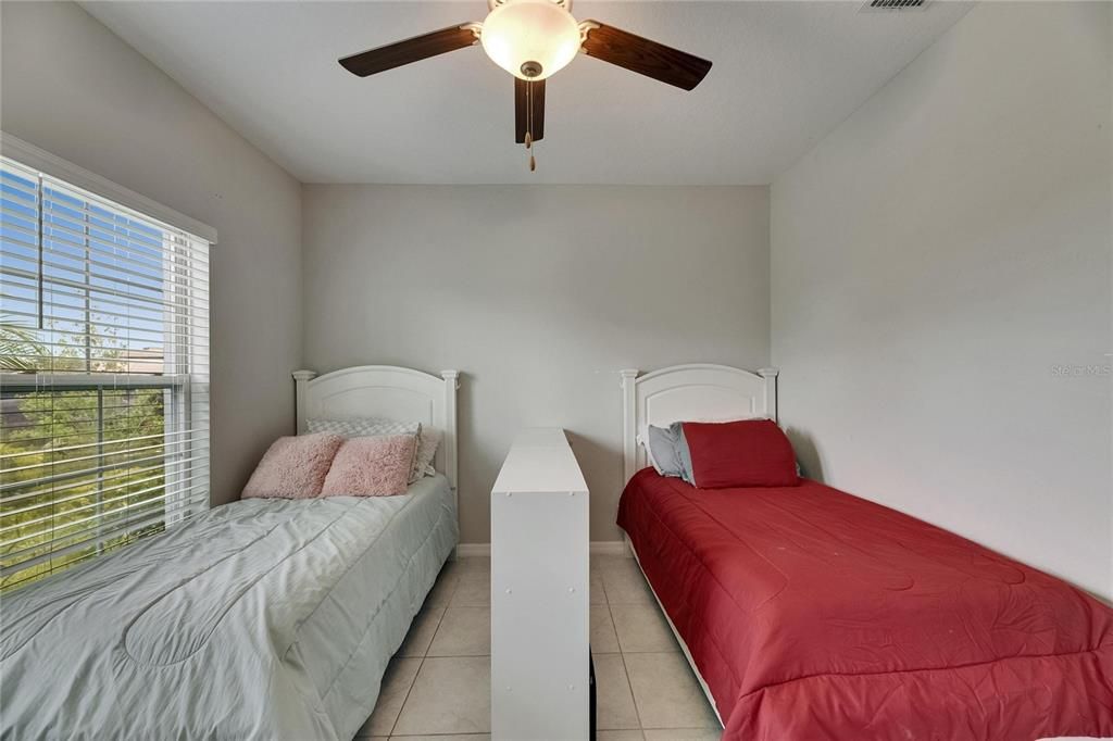 En Venta: $425,000 (4 camas, 2 baños, 2278 Pies cuadrados)