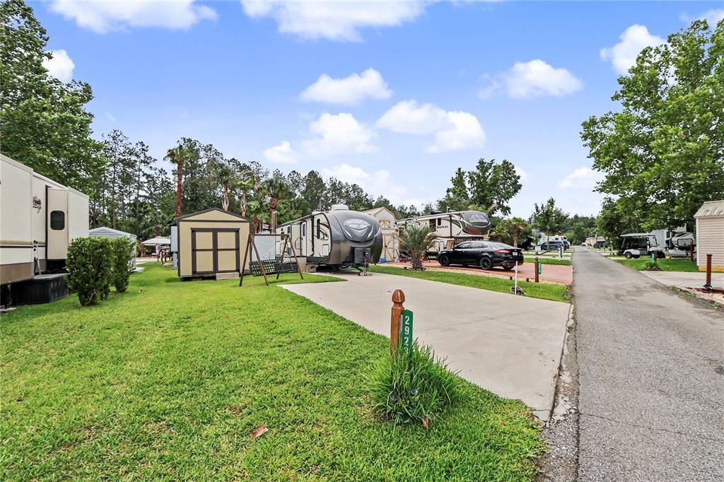 На продажу: $60,000 (0.07 acres)