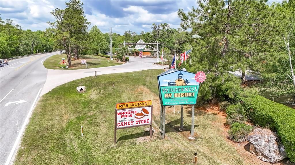 На продажу: $60,000 (0.07 acres)