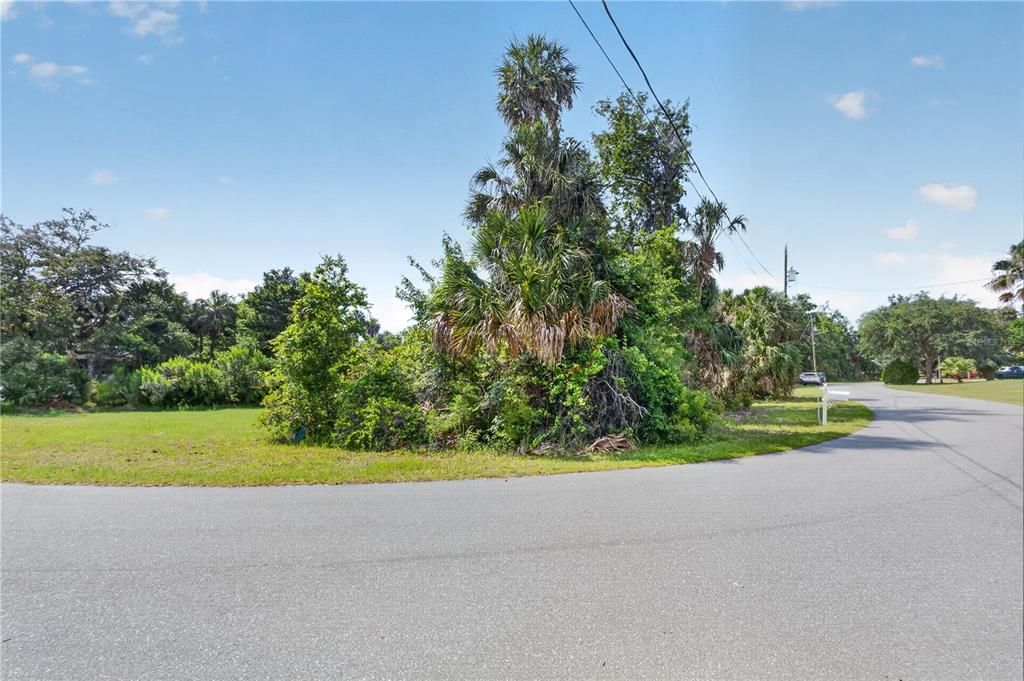 En Venta: $36,000 (0.30 acres)