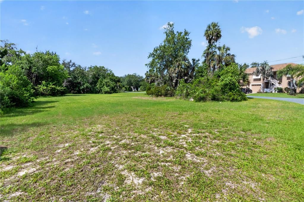 En Venta: $36,000 (0.30 acres)