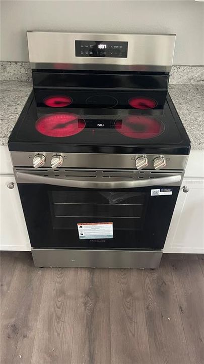 На продажу: $289,950 (3 спален, 2 ванн, 1163 Квадратных фут)