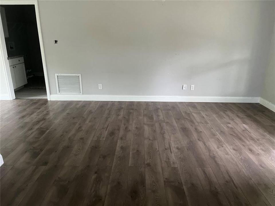 На продажу: $289,950 (3 спален, 2 ванн, 1163 Квадратных фут)