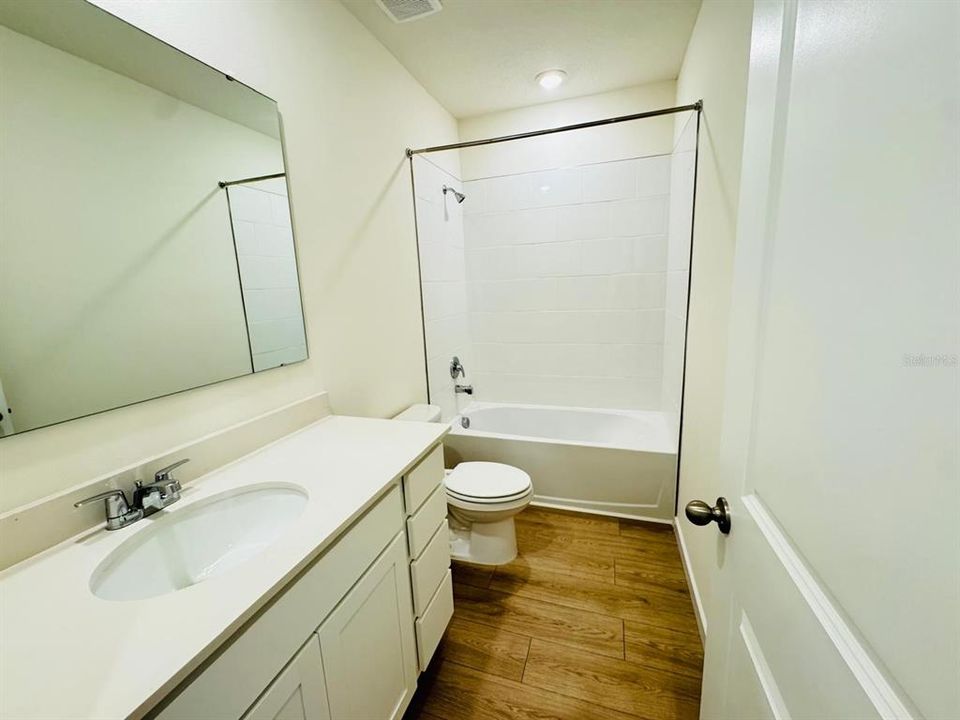 В аренду: $2,550 (3 спален, 2 ванн, 1673 Квадратных фут)