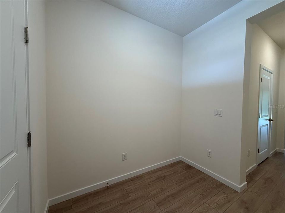 В аренду: $2,550 (3 спален, 2 ванн, 1673 Квадратных фут)
