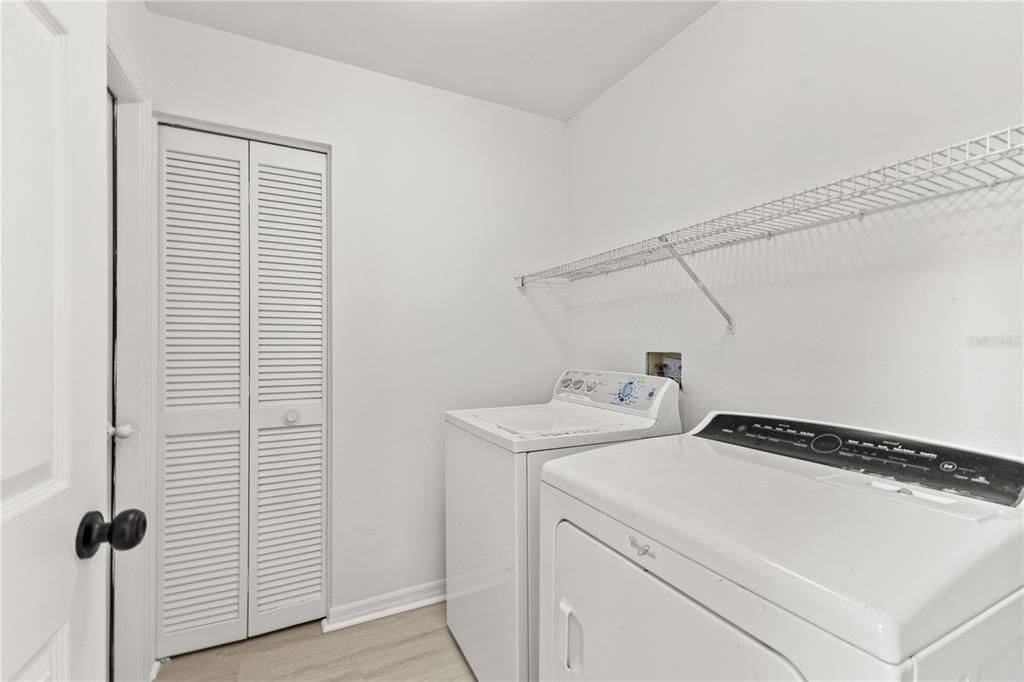 For Sale: $625,000 (4 beds, 2 baths, 2362 Square Feet)