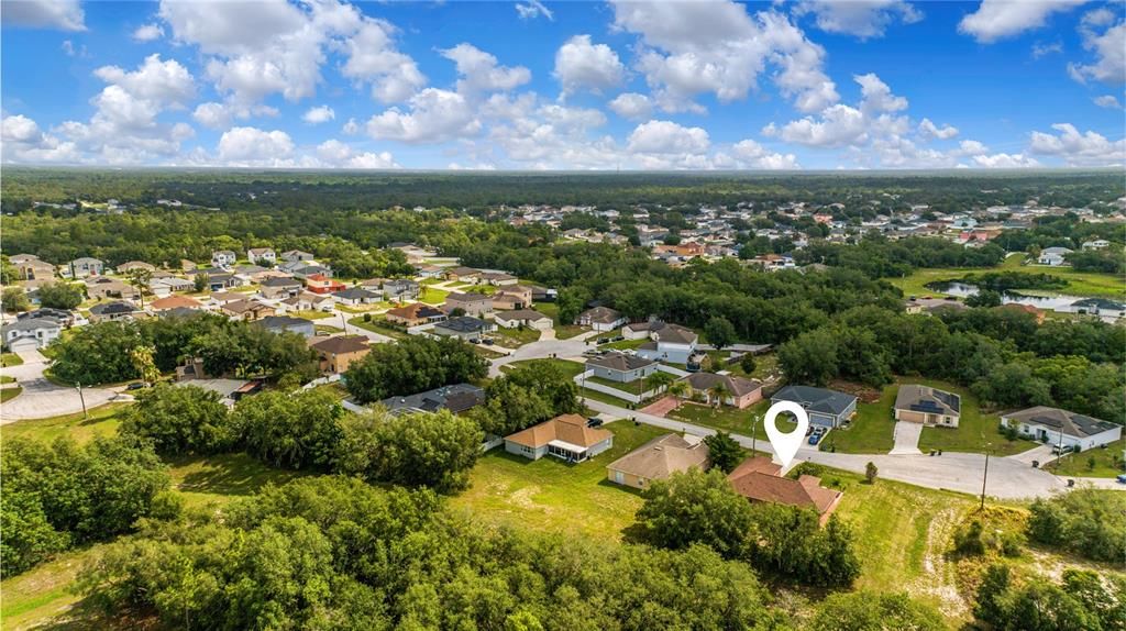 На продажу: $269,000 (4 спален, 2 ванн, 1650 Квадратных фут)