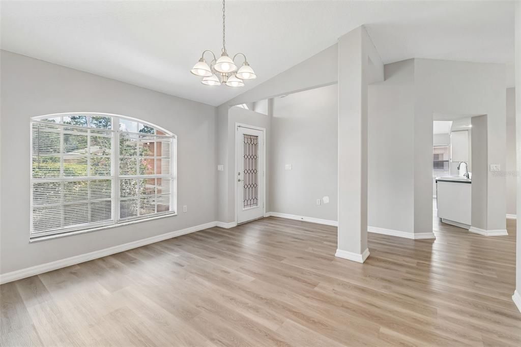 En Venta: $389,900 (3 camas, 2 baños, 1932 Pies cuadrados)