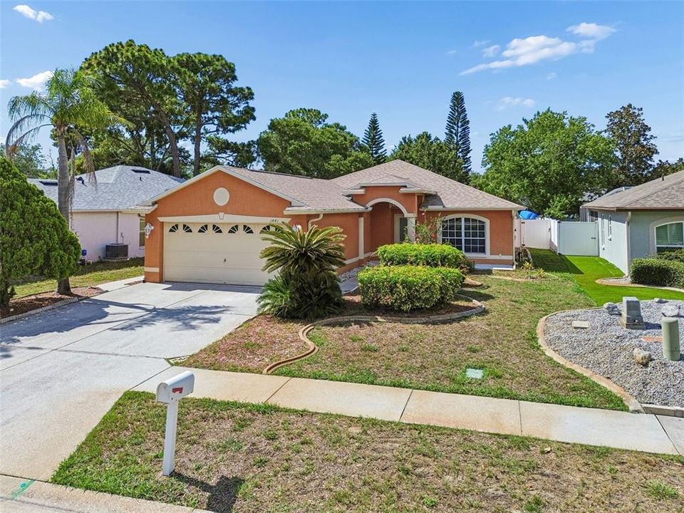 En Venta: $389,900 (3 camas, 2 baños, 1932 Pies cuadrados)