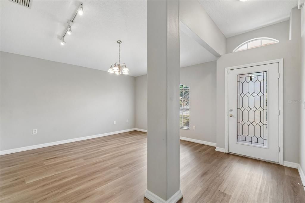 En Venta: $389,900 (3 camas, 2 baños, 1932 Pies cuadrados)