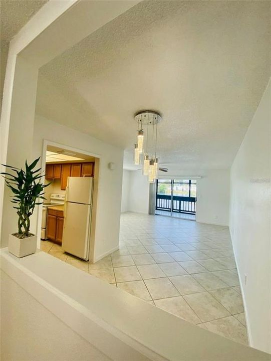 For Rent: $1,589 (1 beds, 1 baths, 710 Square Feet)
