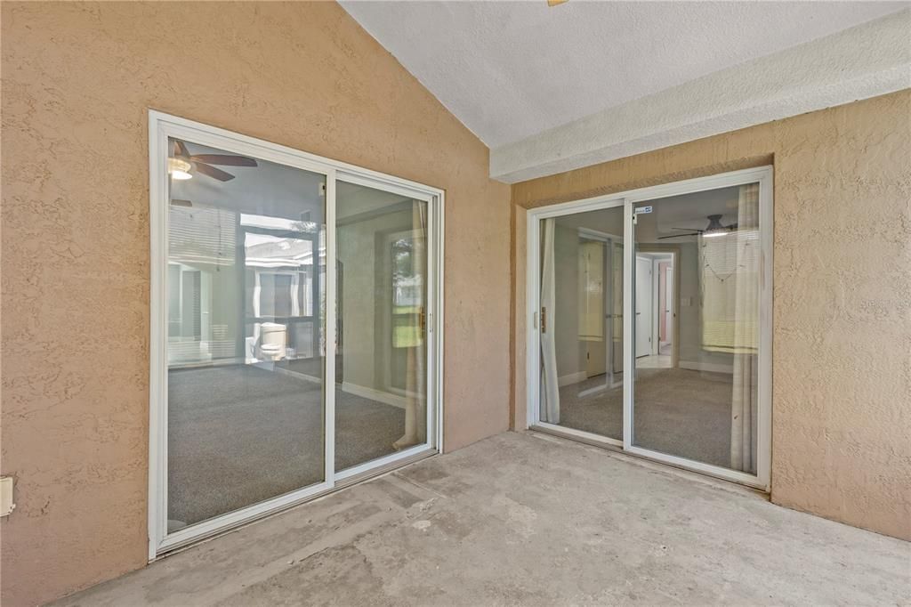 На продажу: $242,500 (2 спален, 2 ванн, 1638 Квадратных фут)