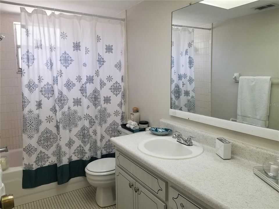 En Venta: $525,000 (4 camas, 0 baños, 2368 Pies cuadrados)