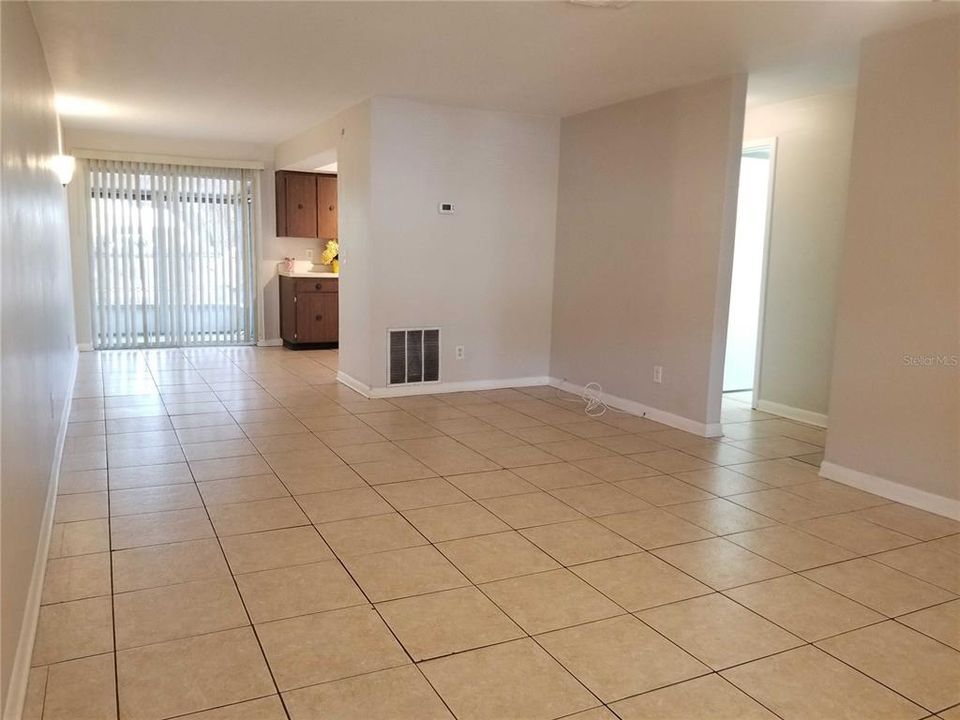 En Venta: $525,000 (4 camas, 0 baños, 2368 Pies cuadrados)