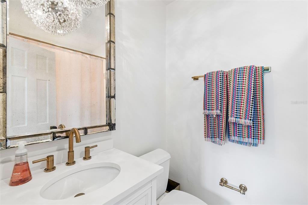 For Sale: $3,199,000 (5 beds, 5 baths, 4936 Square Feet)
