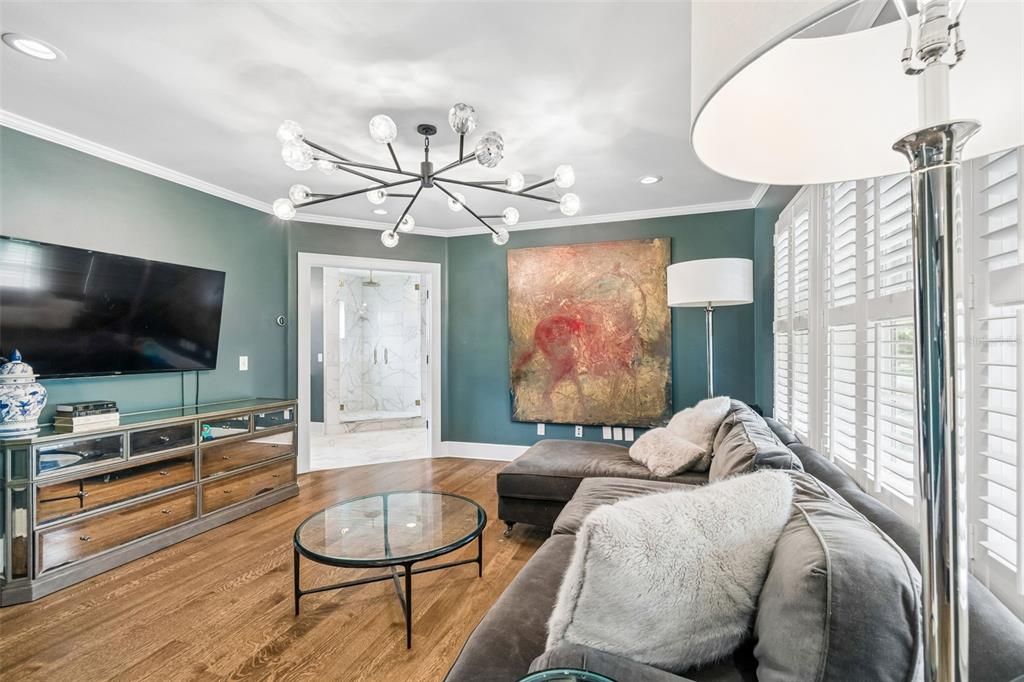 For Sale: $3,199,000 (5 beds, 5 baths, 4936 Square Feet)