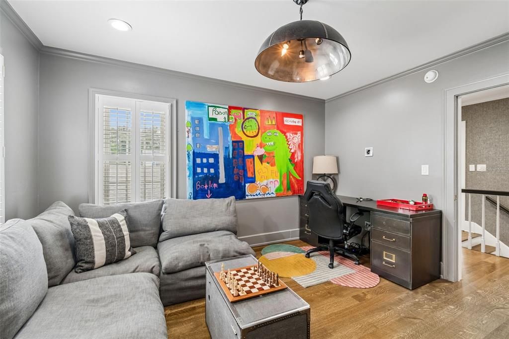 For Sale: $3,199,000 (5 beds, 5 baths, 4936 Square Feet)