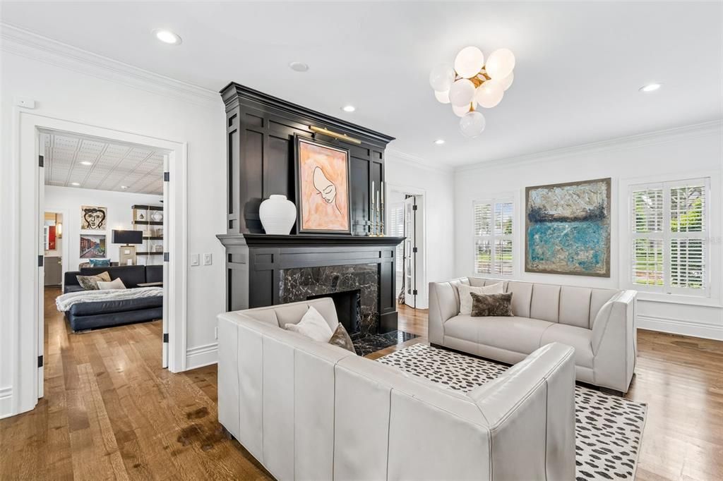 For Sale: $3,199,000 (5 beds, 5 baths, 4936 Square Feet)