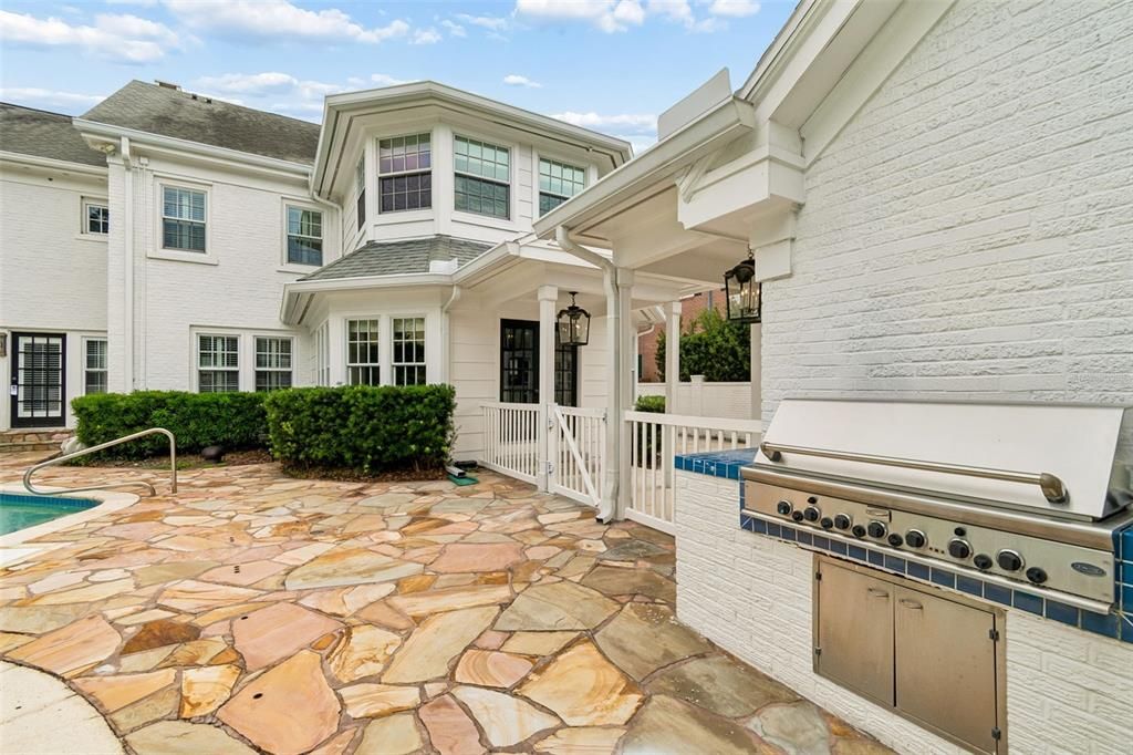 For Sale: $3,199,000 (5 beds, 5 baths, 4936 Square Feet)
