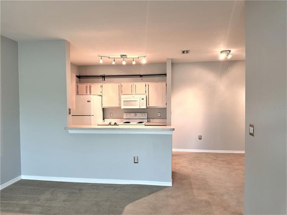 For Rent: $1,500 (1 beds, 1 baths, 820 Square Feet)