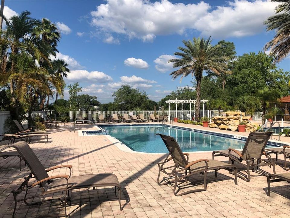 For Rent: $1,500 (1 beds, 1 baths, 820 Square Feet)