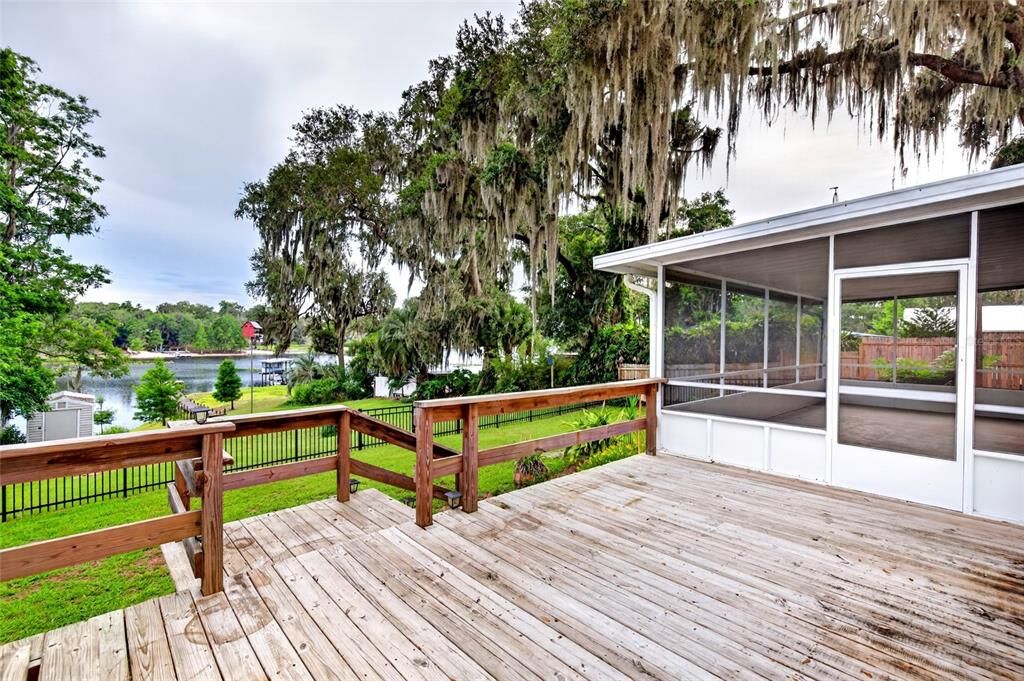 For Sale: $410,500 (3 beds, 2 baths, 1456 Square Feet)