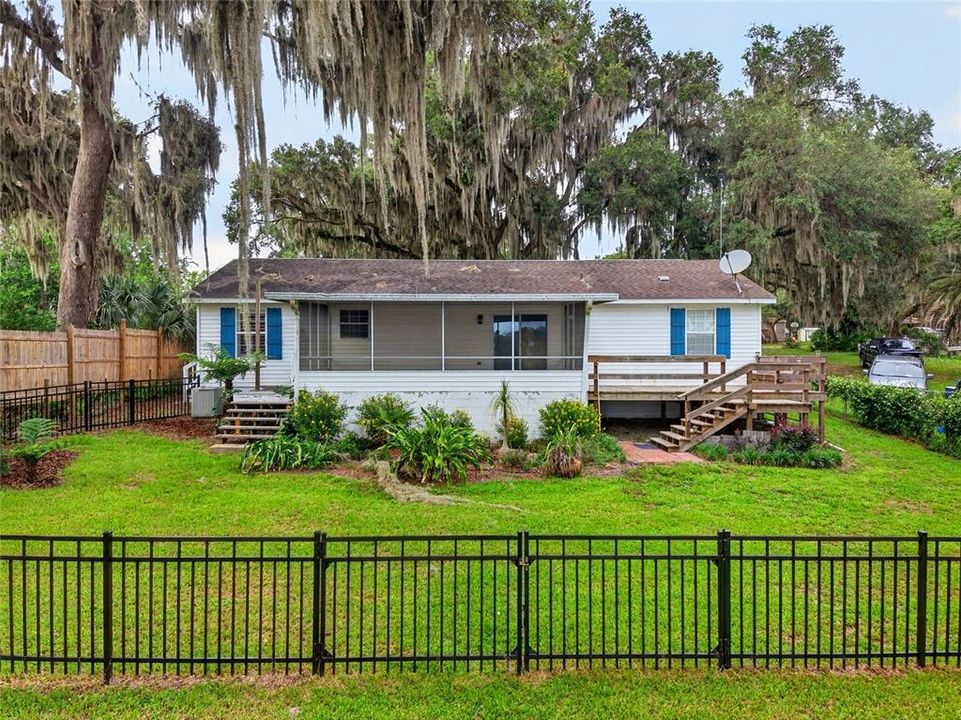 For Sale: $410,500 (3 beds, 2 baths, 1456 Square Feet)